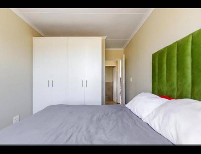 2 BEDROOM APARTMENT FOR SALE IN ALBERTON NORTH